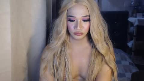 Snapshot of bridgettlovesyou chatting on 12-04-24, 12:14 BRIDGETT online show from 12-04-24, 12:14