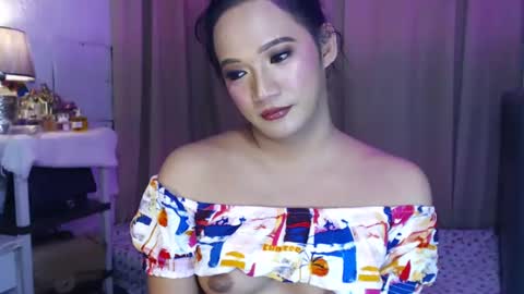 Snapshot of bridgettlovesyou chatting on 02-06-25, 07:13 BRIDGETT online show from 02-06-25, 07:13