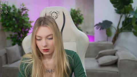 Diamonds Girls online show from 03-11-25, 07:37