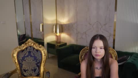 Diamonds Girls online show from 10-08-25, 07:55