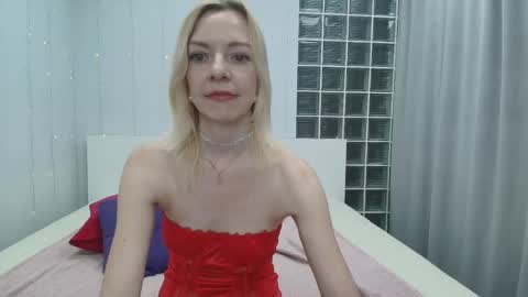 Snapshot of brightly_heizer chatting on 05-29-26, 12:41 Heather online show from 05-29-26, 12:41