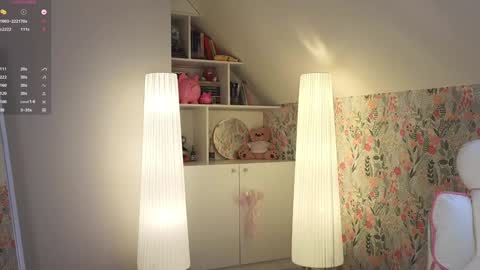 Snapshot of brilliantvictoria chatting on 01-15-25, 03:07 Vi. online show from 01-15-25, 03:07