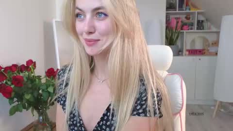 Snapshot of brilliantvictoria chatting on 02-15-25, 11:39 Vi. online show from 02-15-25, 11:39