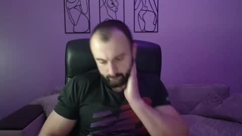 Snapshot of brindlefly69 chatting on 12-17-25, 11:27 brindlefly69 online show from 12-17-25, 11:27