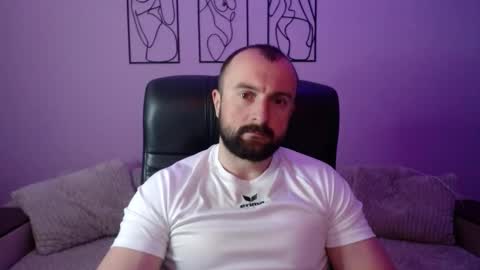 Snapshot of brindlefly69 chatting on 05-09-26, 10:42 brindlefly69 online show from 05-09-26, 10:42