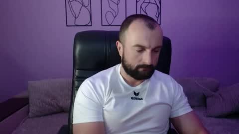 Snapshot of brindlefly69 chatting on 06-04-26, 10:43 brindlefly69 online show from 06-04-26, 10:43