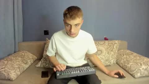 bristlebback online show from 09-18-25, 06:10