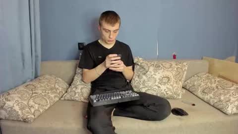 bristlebback online show from 03-26-26, 04:45