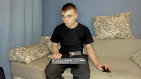 bristlebback online show from 06-03-26, 04:12