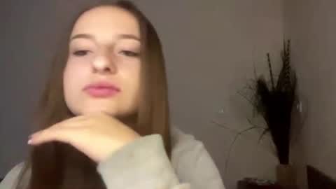 Snapshot of britanysuther chatting on 07-08-26, 05:06 Ciri online show from 07-08-26, 05:06