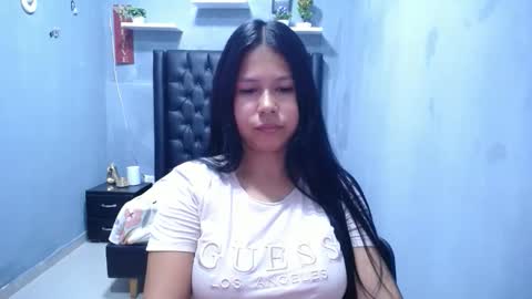 Snapshot of britanyx1 chatting on 05-05-26, 04:59 britanyx1 online show from 05-05-26, 04:59