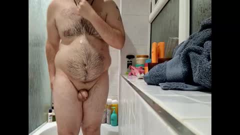 Snapshot of britcxck98 chatting on 12-30-24, 11:49 Chubby British Cock online show from 12-30-24, 11:49