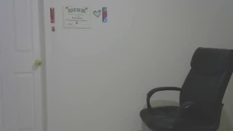 Snapshot of britesnow chatting on 03-12-26, 10:43 britesnow online show from 03-12-26, 10:43