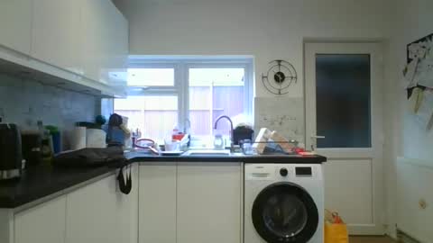 Snapshot of britguy6985 chatting on 02-10-26, 10:30 britguy6985 online show from 02-10-26, 10:30