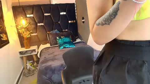 Snapshot of brithny_hot chatting on 07-28-26, 02:24 BRITHNY online show from 07-28-26, 02:24