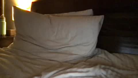 Snapshot of britishlad2019 chatting on 04-17-26, 02:03 britishlad2019 online show from 04-17-26, 02:03