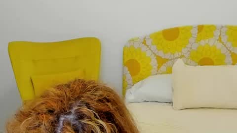 Snapshot of britishmilfpenelope chatting on 06-21-26, 04:26 Penelope online show from 06-21-26, 04:26