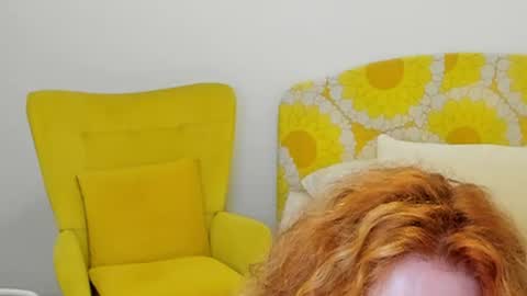 Snapshot of britishmilfpenelope chatting on 07-04-26, 04:40 Penelope online show from 07-04-26, 04:40