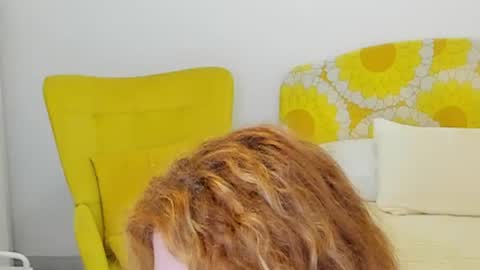 Snapshot of britishmilfpenelope chatting on 07-14-26, 03:22 Penelope online show from 07-14-26, 03:22