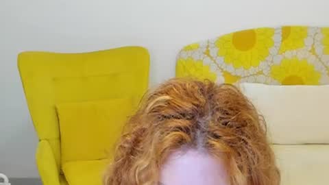 Snapshot of britishmilfpenelope chatting on 07-23-26, 03:26 Penelope online show from 07-23-26, 03:26