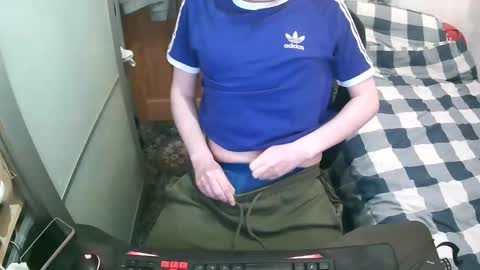 British Tom online show from 04-26-26, 11:24