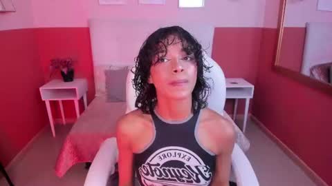 Snapshot of britney_collins_ chatting on 07-20-26, 02:52 britney_collins_ online show from 07-20-26, 02:52