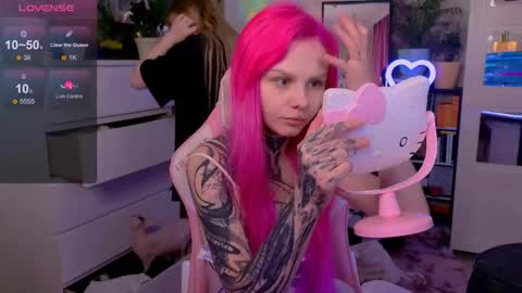 Britney online show from 10-07-25, 06:10