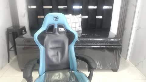 Britney  online show from 01-17-26, 02:38