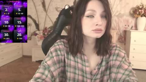 britneybarker online show from 10-04-25, 11:03