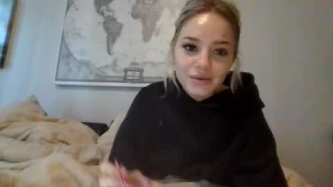 britneycherry08 online show from 07-04-26, 10:38