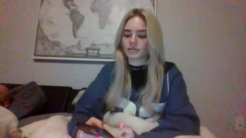 britneycherry08 online show from 07-08-26, 03:00