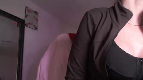 Britney online show from 03-16-26, 06:17