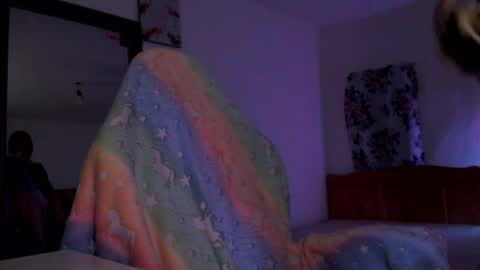 Britney online show from 04-11-26, 09:13