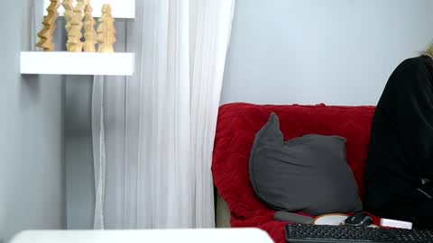 britneyhudson online show from 12-25-24, 09:24