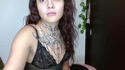 Snapshot of brittany_bubbles chatting on 03-11-26, 12:38 maru miaw Please help me to reach 100 thumbs up online show from 03-11-26, 12:38