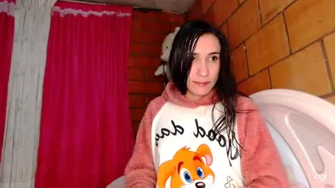 Snapshot of brittany_tempation97 chatting on 01-06-25, 06:25 Julieth Sofa Rincn Amador online show from 01-06-25, 06:25