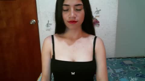 Snapshot of brittanymilan156 chatting on 12-05-25, 12:36 BRITTANY online show from 12-05-25, 12:36