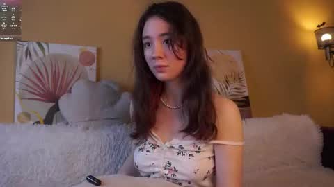 Snapshot of britthe chatting on 06-16-26, 03:14 Lina online show from 06-16-26, 03:14