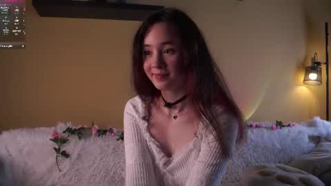 Snapshot of britthe chatting on 07-10-26, 03:25 Lina online show from 07-10-26, 03:25