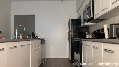 Brody Biggs online show from 09-22-25, 12:01