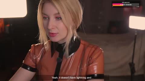 Snapshot of bronnica chatting on 01-11-26, 02:44 Anna online show from 01-11-26, 02:44