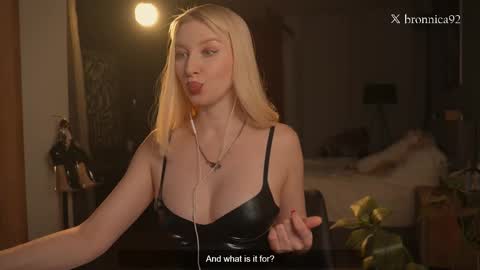 Snapshot of bronnica chatting on 02-11-26, 04:45 Anna online show from 02-11-26, 04:45