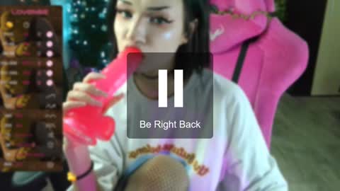 Snapshot of broodmommyy3 chatting on 01-14-25, 10:44 Martha online show from 01-14-25, 10:44