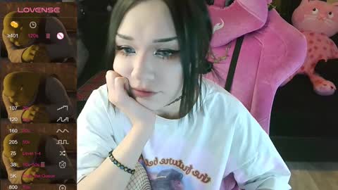Snapshot of broodmommyy3 chatting on 02-08-25, 03:41 Martha online show from 02-08-25, 03:41