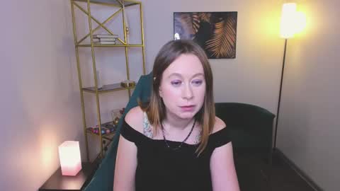 Snapshot of brookedamon chatting on 11-28-25, 04:04 Lady Brooke online show from 11-28-25, 04:04