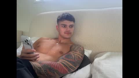 Snapshot of brooklyntay chatting on 02-18-26, 09:55 BrooklynTay online show from 02-18-26, 09:55