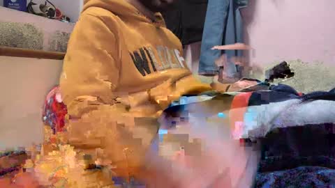 Snapshot of brownie_cake chatting on 01-26-25, 06:37 brownie_cake online show from 01-26-25, 06:37