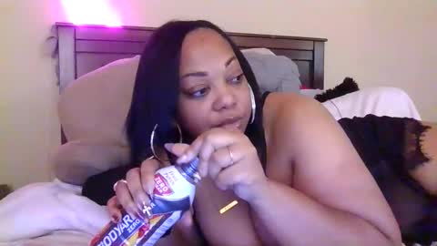 brownroundrenee online show from 10-28-25, 10:08