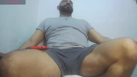 Snapshot of bruce_bigg chatting on 05-03-26, 04:07 Bruce online show from 05-03-26, 04:07