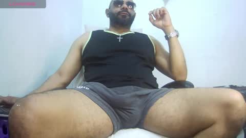 Snapshot of bruce_bigg chatting on 05-07-26, 05:13 Bruce online show from 05-07-26, 05:13